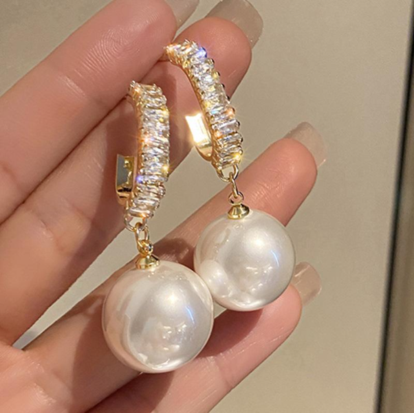 Classic Elegant Imitation Pearl Dangle Earrings For Women Crystal Long Tassel