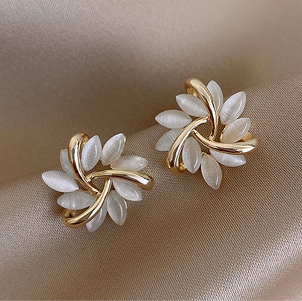 Womens Elegant Charm Casual Handmade Stud Jewellery Floral Earrings  Gift Present for Her Birthday Handmade Birthday Wedding Anniversary